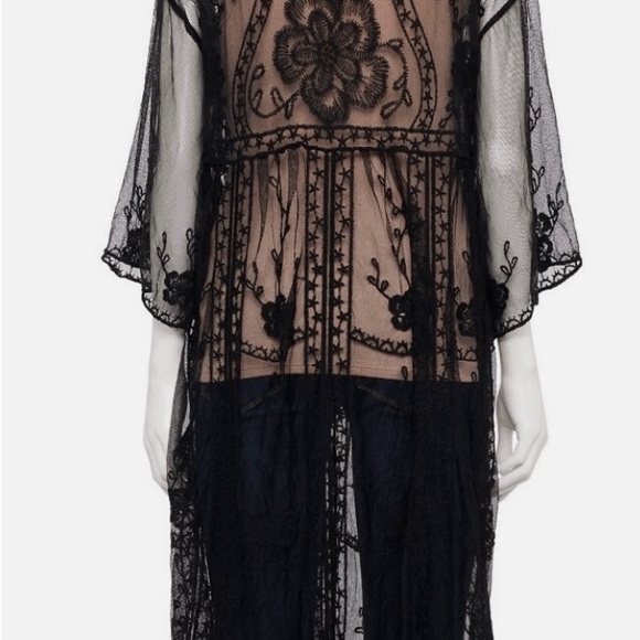 LC Lauren Conrad Black Lace Kimono - Picture 12 of 15